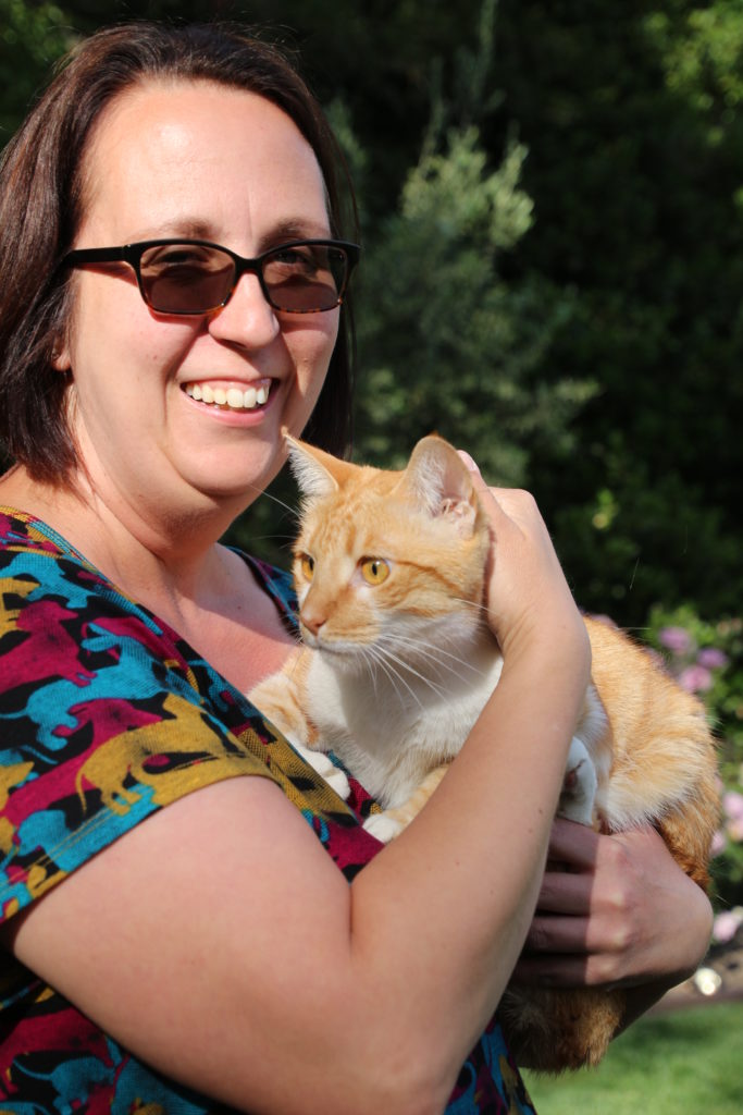 Pet Sitter Leeann Owner House Calls 4 Pet Sitting